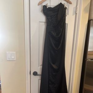 Miss Circle ball gown